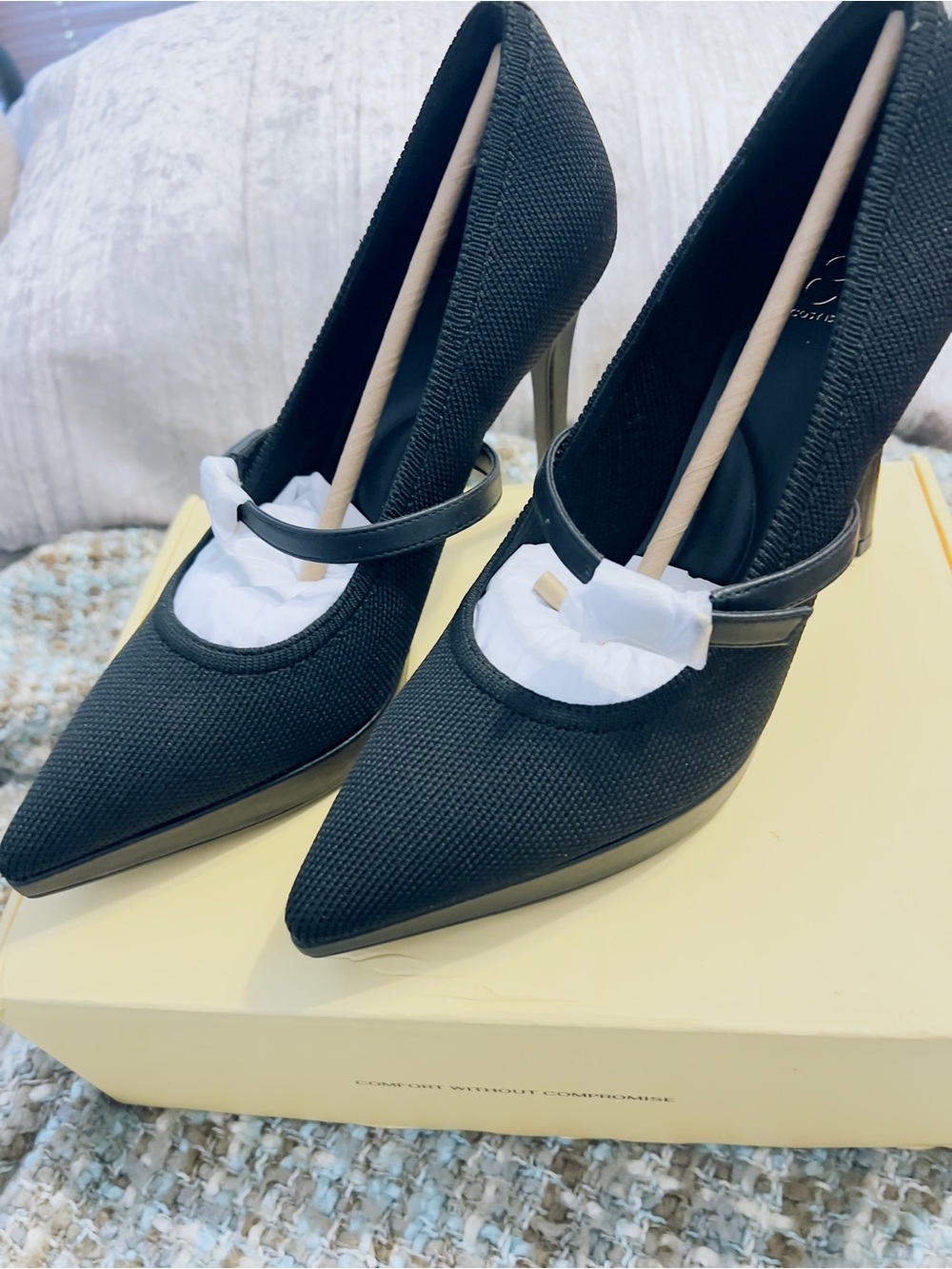 Black Pointed stylish Heels with Slim Strap.. versatile with strap or without